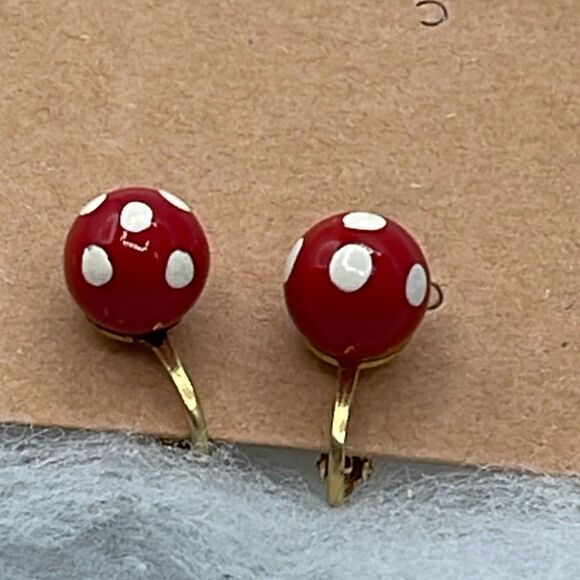 Vintage red polka dot globe clip style earrings. - Picture 1 of 6
